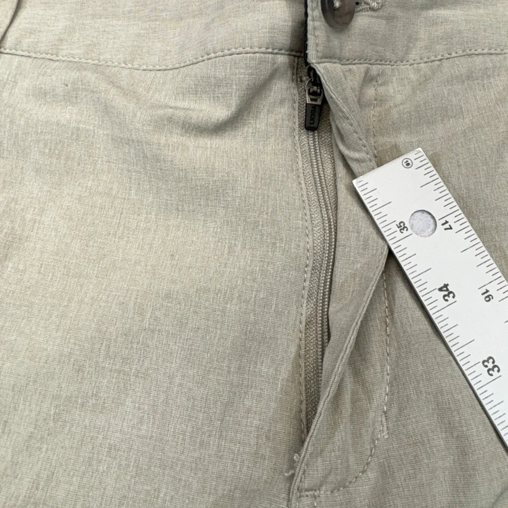 Vuori Aim Shorts Mens 36 Khaki Heathered Performance Hybrid V368 Golf Travel